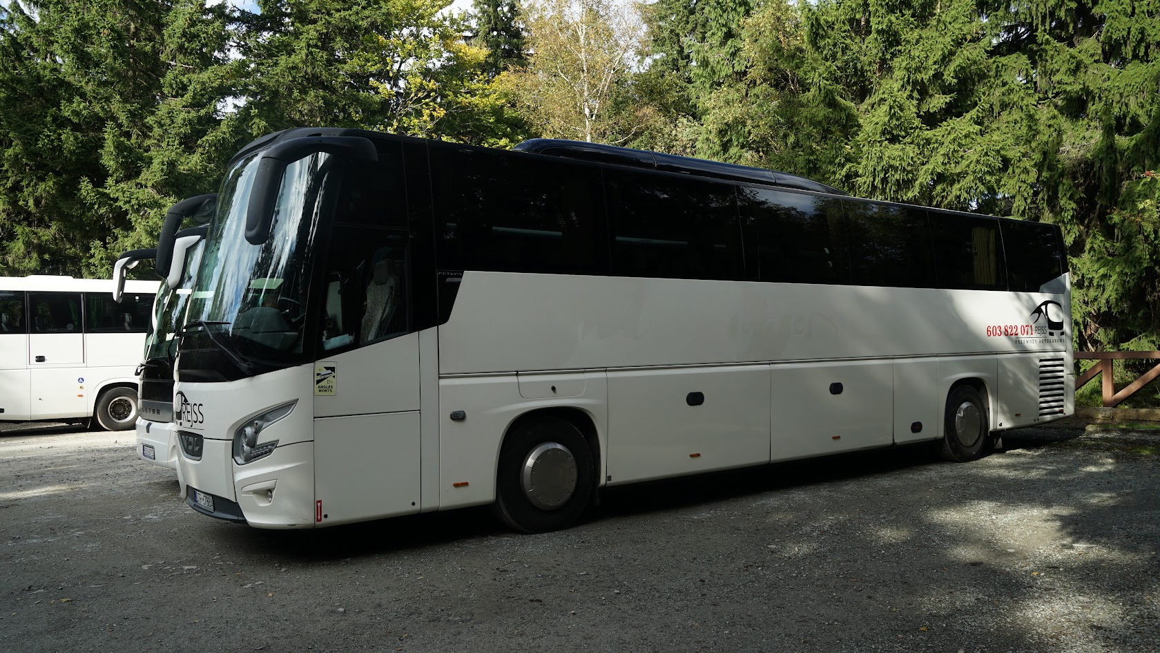 Wnętrze autokaru – komfortowe fotele
